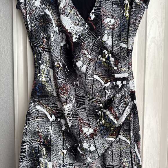 Joseph Ribkoff Newspaper Splash Black White Short Sleeve Faux Wrap Dress Size 8 - Picture 3 of 7